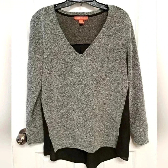❤️ Joe Fresh Long Sleeved V-neck Top Women's Small Grey and  Black Knit - Picture 12 of 14